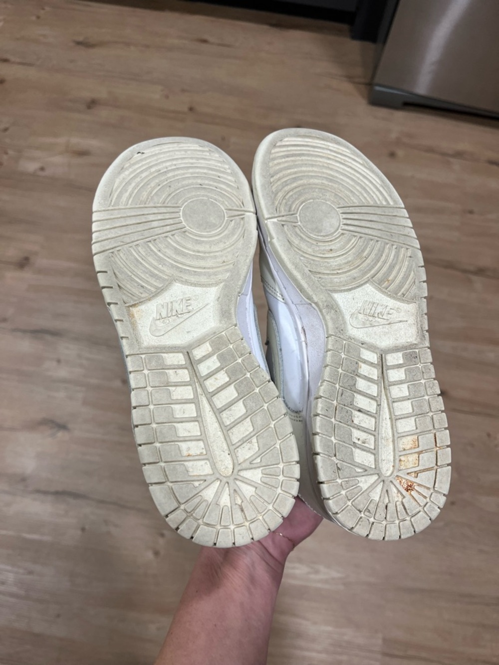 Nike Women’s Dunk Low - Size 8 - Picture 7 of 7